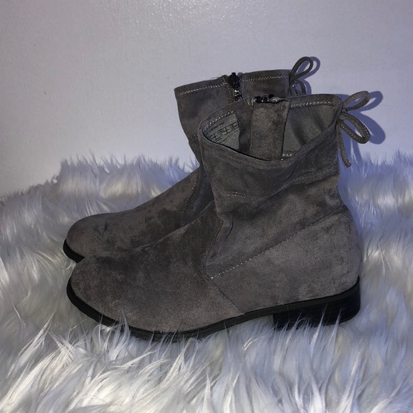STUART WEITZMAN Lowland booties NWOB - Picture 3 of 8